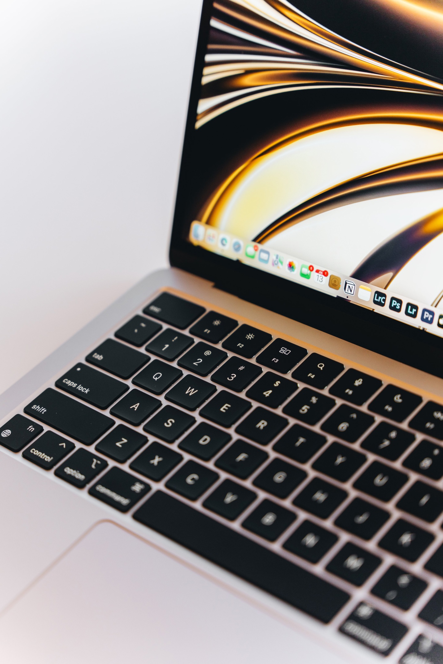 苹果 M2 MacBook Air 今日开售,首批订单现已交付给新西兰和澳大利亚客户